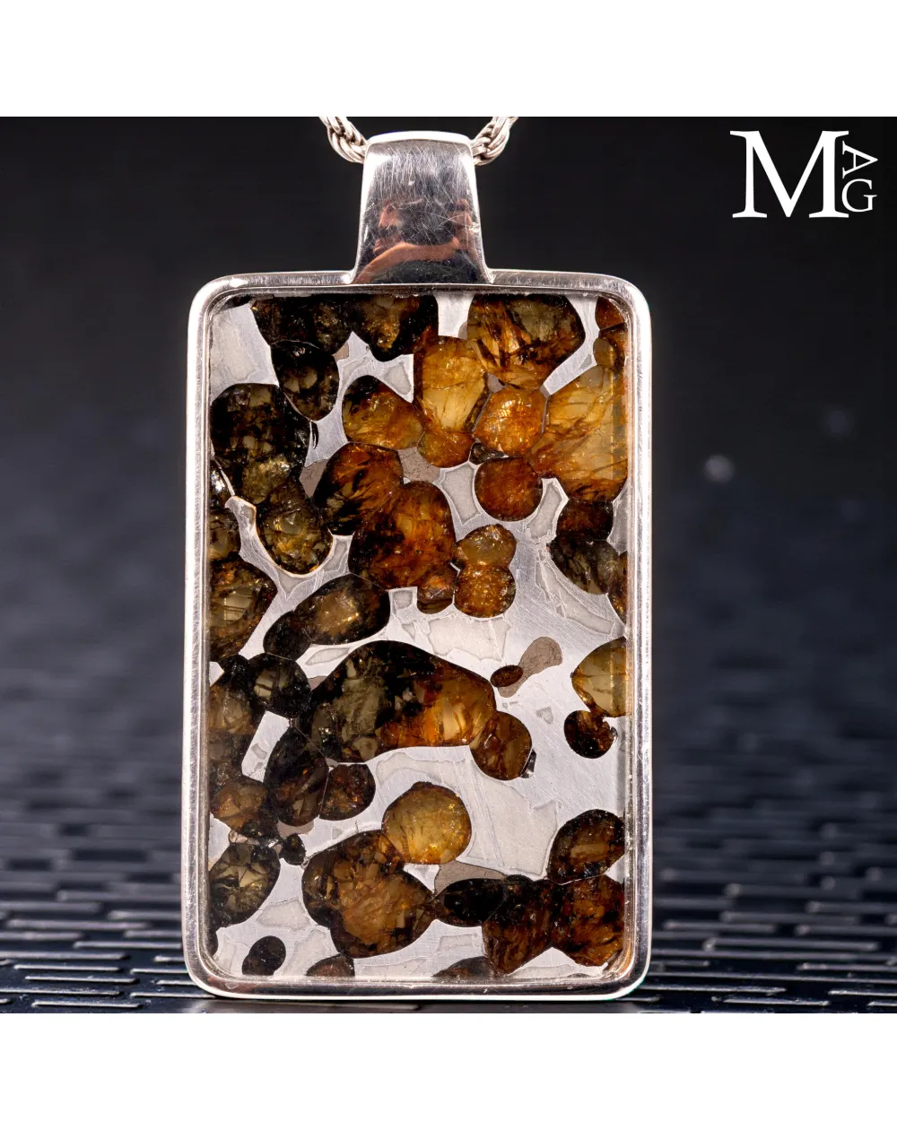 Ciondolo in Argento con Meteorite Pallassite di Fukang