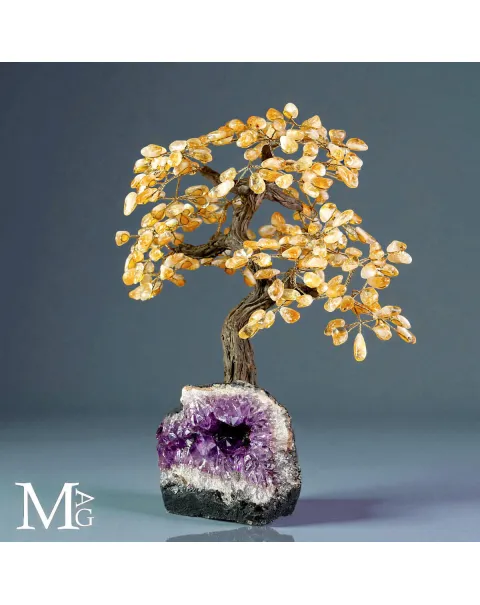 Albero Bonsai in Citrino su Geode di Ametista.