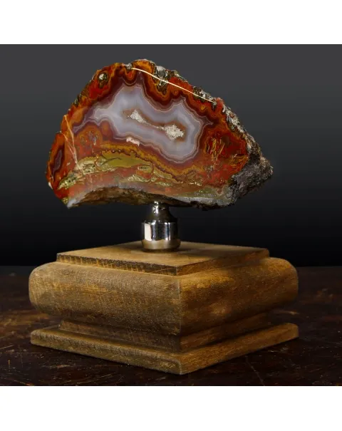 Geode Agata su piedistallo