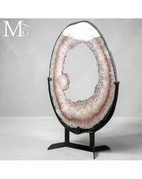 Sezione di Geode con Cristalli di Quarzo e Ametista – Brasile