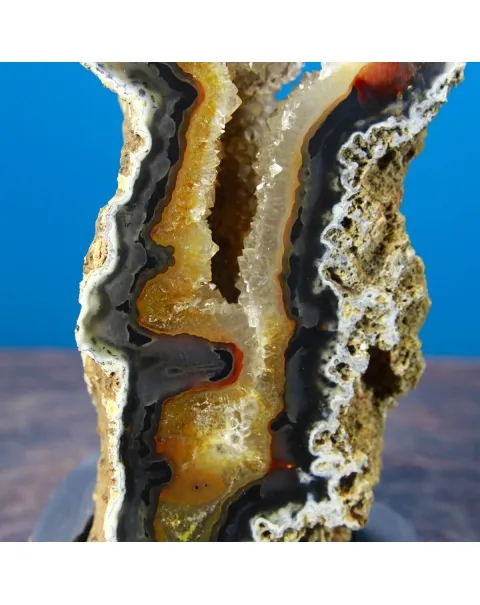 Geode Agata