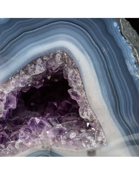 Geode Agata