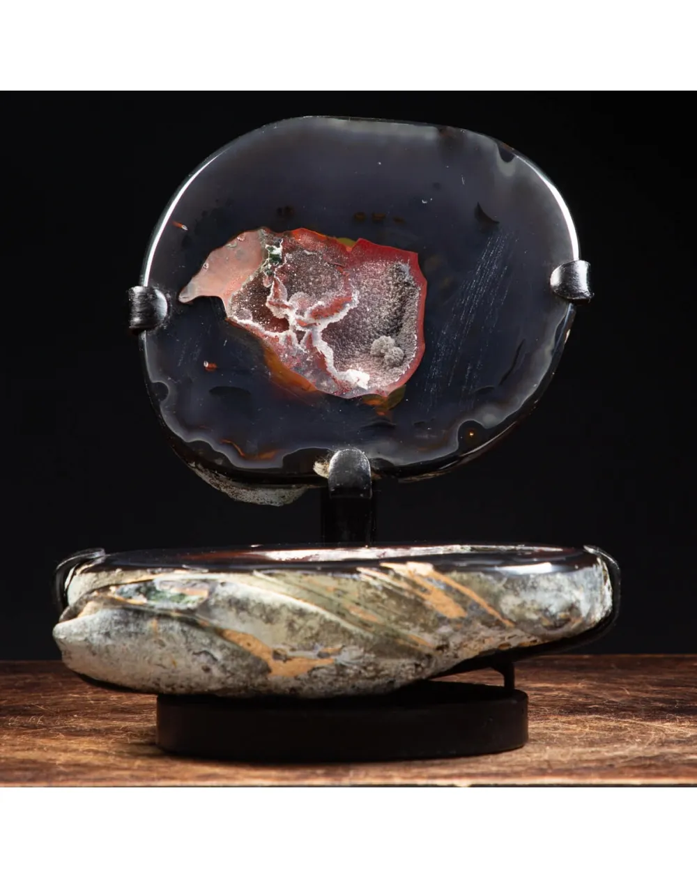 Geode Agata Sezionata su base
