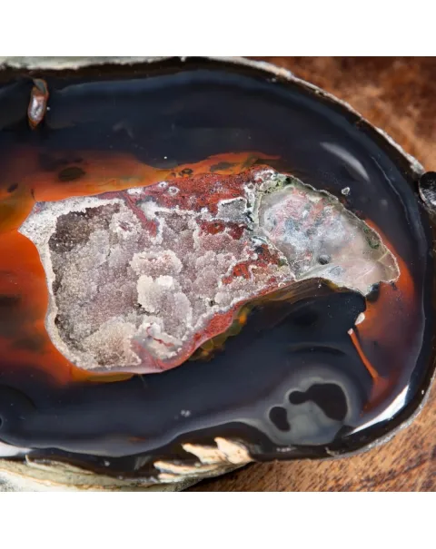 Geode Agata Sezionata su base