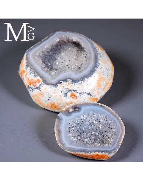 Geode di Agata Blu - Cristalli di Quarzo