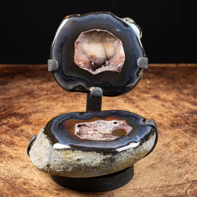Geode Agata Sezionata su base