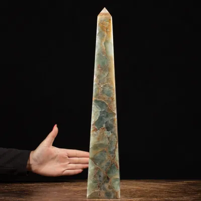 Obelisco in Agata