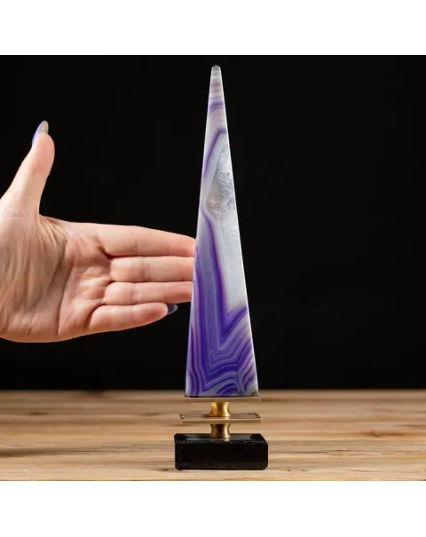 Obelisco Agata Viola su Base di Marmo