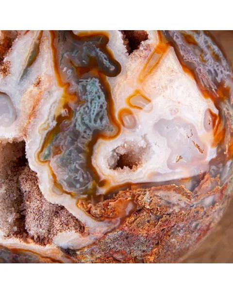 Rara Sfera di Agata Muschiata rossa