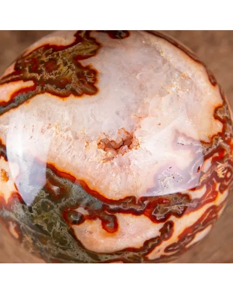 Rara Sfera di Agata Muschiata rossa