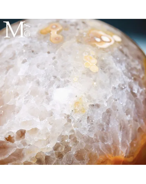 Sfera in Agata e Quarzo Ferruginoso – Geode Naturale.