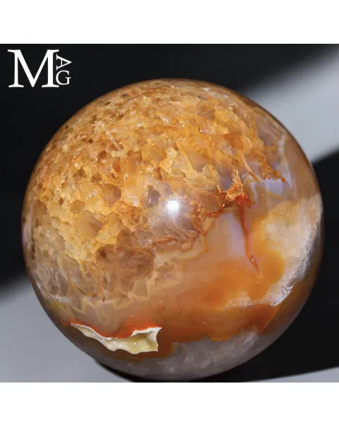 Sfera in Agata e Quarzo Ferruginoso – Geode Naturale.