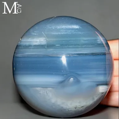 Sfera in Agata Azzurra a Bande – Un Mondo di Ghi...
