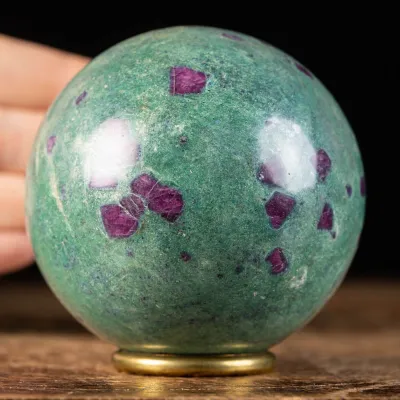 Sfera di Rubino-Fuchsite