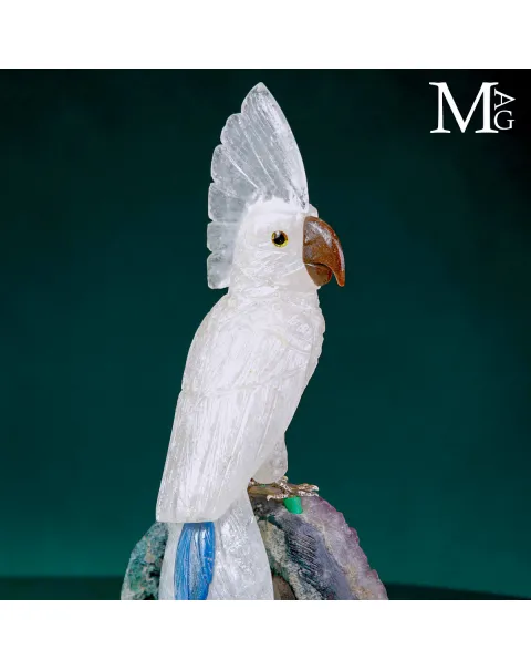 Scultura di Cacatua in Quarzo e Base di Drusa di Ametista.