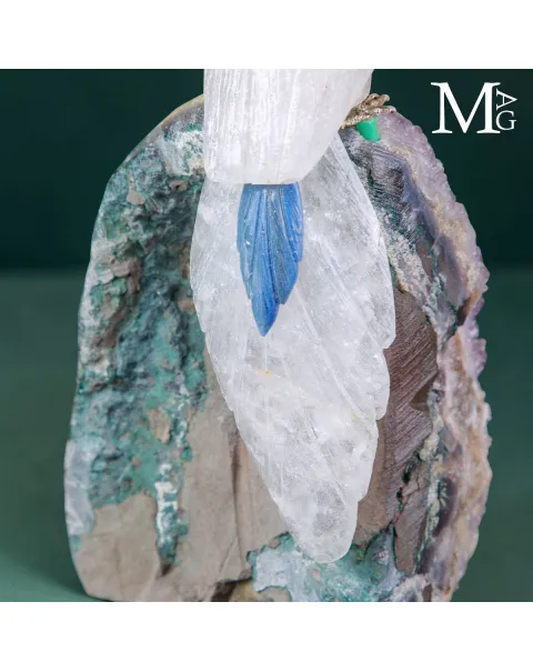 Scultura di Cacatua in Quarzo e Base di Drusa di Ametista.