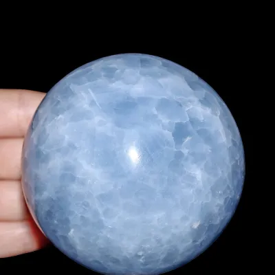 Sfera in Calcite Blu: Serenità.