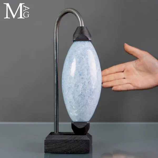 Shiva Lingam in Calcite Blue – Elemento di Design