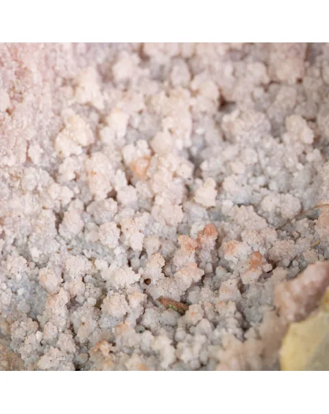 Particolarissimo Geode di Quarzo Ametista: Una Meraviglia Geologica a Doppia Formazione.