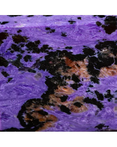 Straordinario Cubo in Charoite
