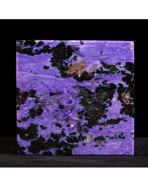 Straordinario Cubo in Charoite