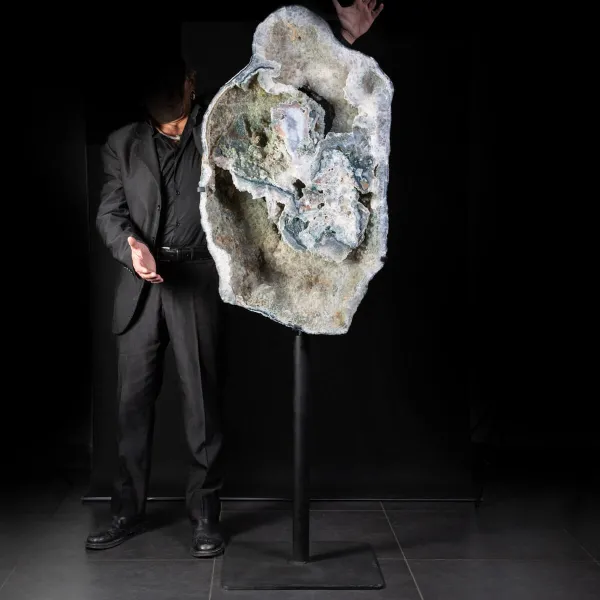 Spettacolare  Geode di Calcedonio verde