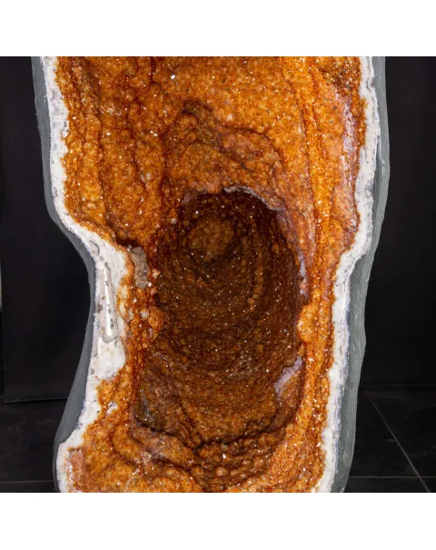 Un Magnifico Geode di Quarzo Citrino dal Brasile - Un Capolavoro Unico