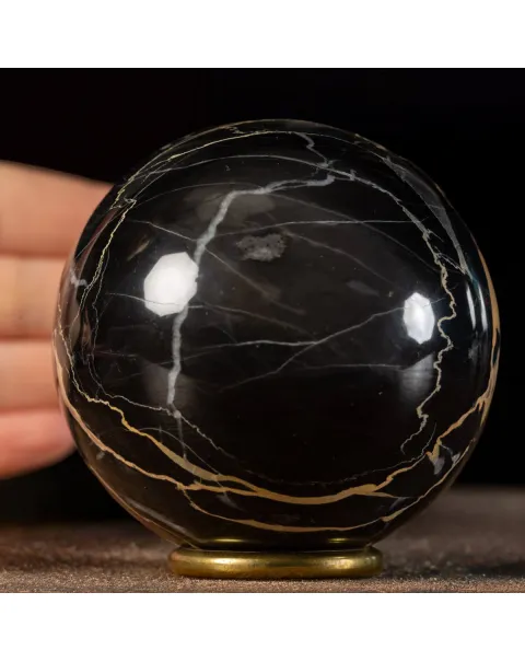 Sfera in Marmo Portoro.
