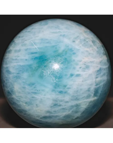 Sfera di Acquamarina dal Pakistan.