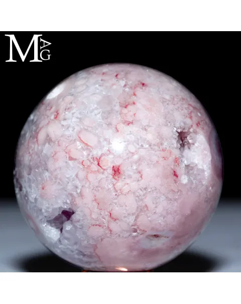 Agata Sakura del Madagascar – Sfera Intagliata con Druse di Quarzo