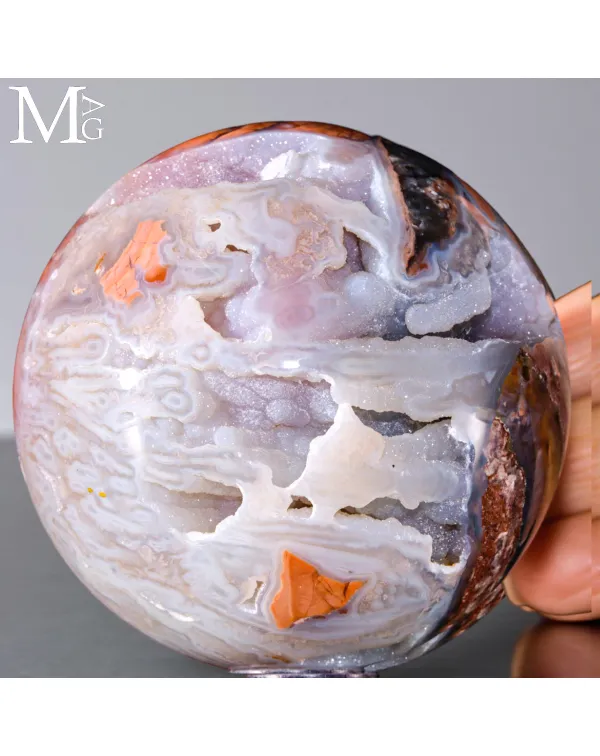 Sfera in Sakura Agata con cavità drusiformi – M...