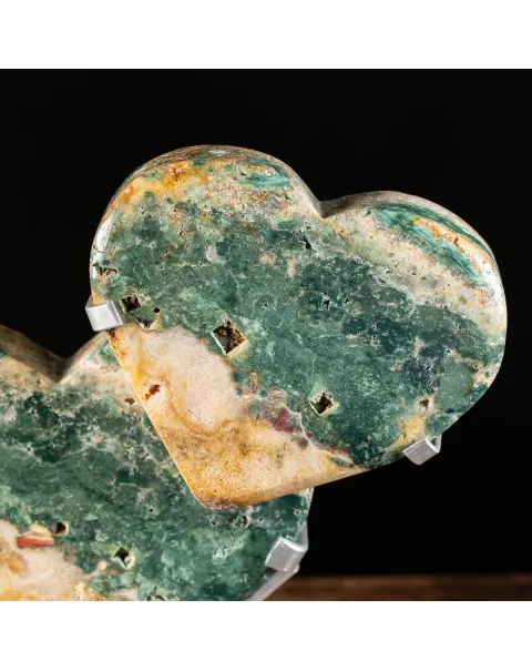 Coppia di Cuori di Ametista Rosa e verde - L'Armonia dei Cuori Uniti:
