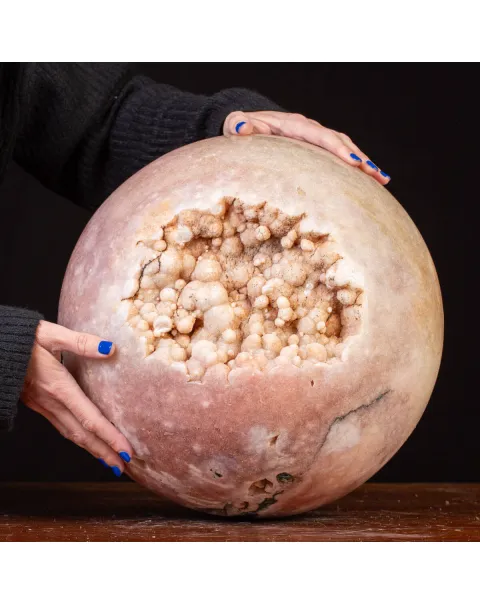 Stupenda Sfera di Ametista Rosa Botroidale.