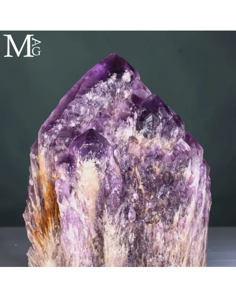 Pineapple Amethyst su Base – Scultura Minerale Naturale