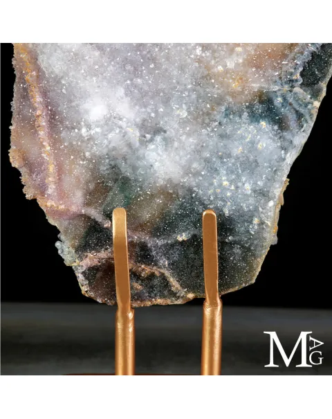 Particolare Lastra di Geode in Ametista su Base Metallica