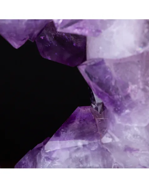 Elegante Fetta di Geode di Ametista a Forma.
