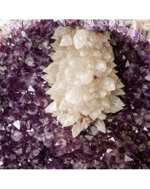 Geode di Ametista con Clacite