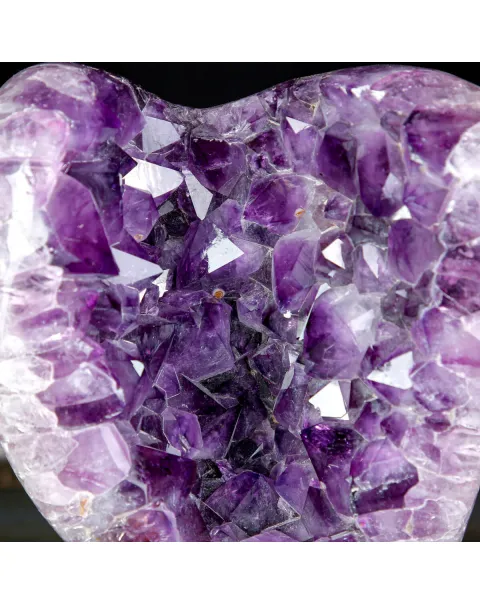Drusa di Ametista  – Cristalli viola intenso.