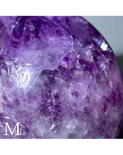 Sfera di Cristalli di Ametista – Meraviglia Naturale.