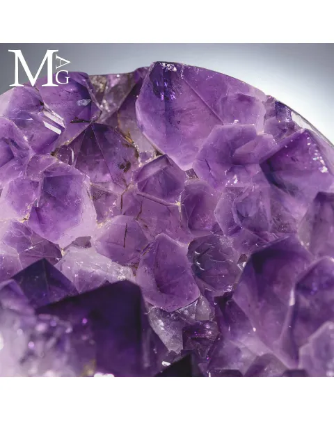 Sfera in Ametista da Geode – Struttura Cristallina.