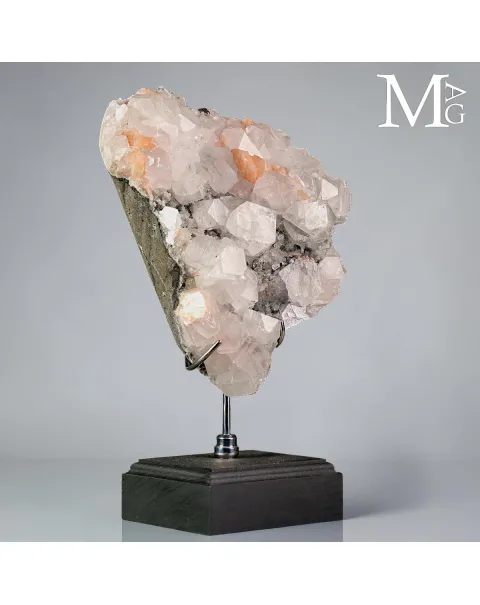 Apofillite con Stilbite su Matrice Basaltica dell’India