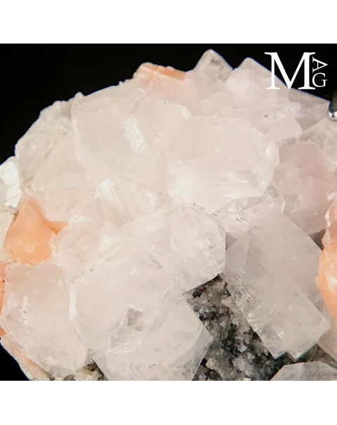 Apofillite con Stilbite su Matrice Basaltica dell’India