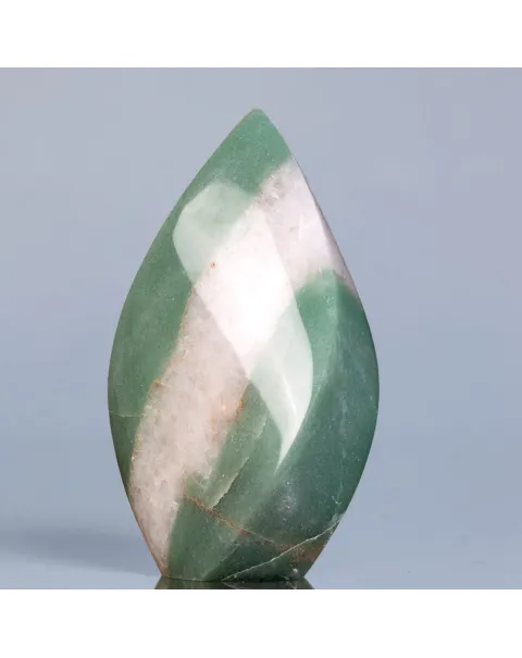 Fiamma in Avventurina Verde con vena di Quarzo – Brasile