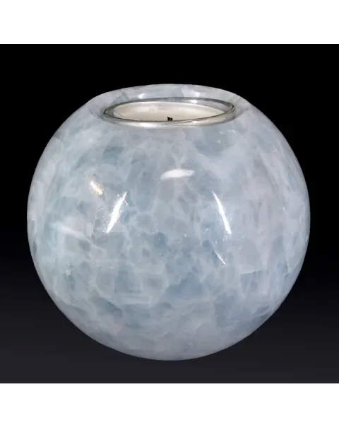 Sfera in Calcedonio con candela