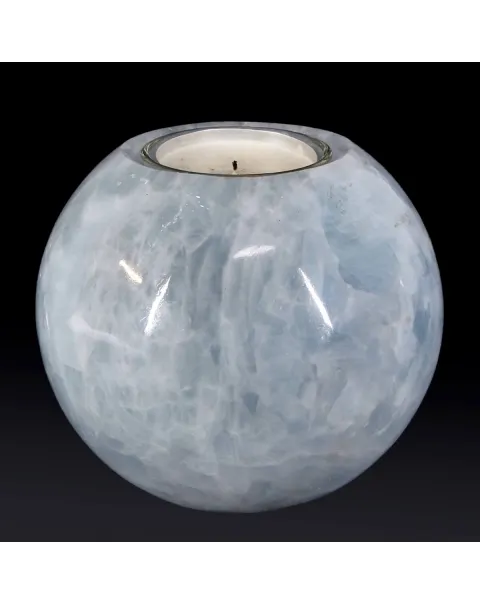 Sfera in Calcedonio con candela