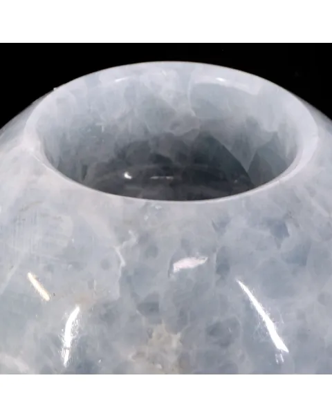 Sfera in Calcedonio con candela