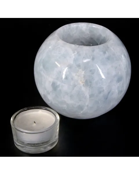 Sfera in Calcedonio con candela