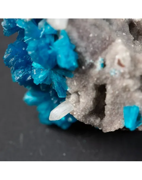 Cavansite 
