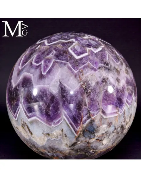 Grande Sfera - Ametista Chevron della Tanzania.