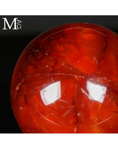 Sfera in Corniola Rossa.